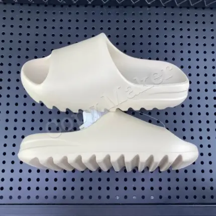 【現貨】YEEZY Slide “Bone” FW6345 kanye west YZY 拖鞋 鞋子 休閒拖 踩屎感 骨白