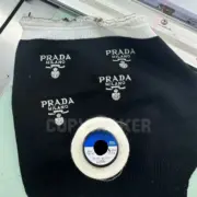 PRA 24FW 經典徽章logo 羊毛混紡 素色簡約 針織毛衣圓領衛衣大學T長袖