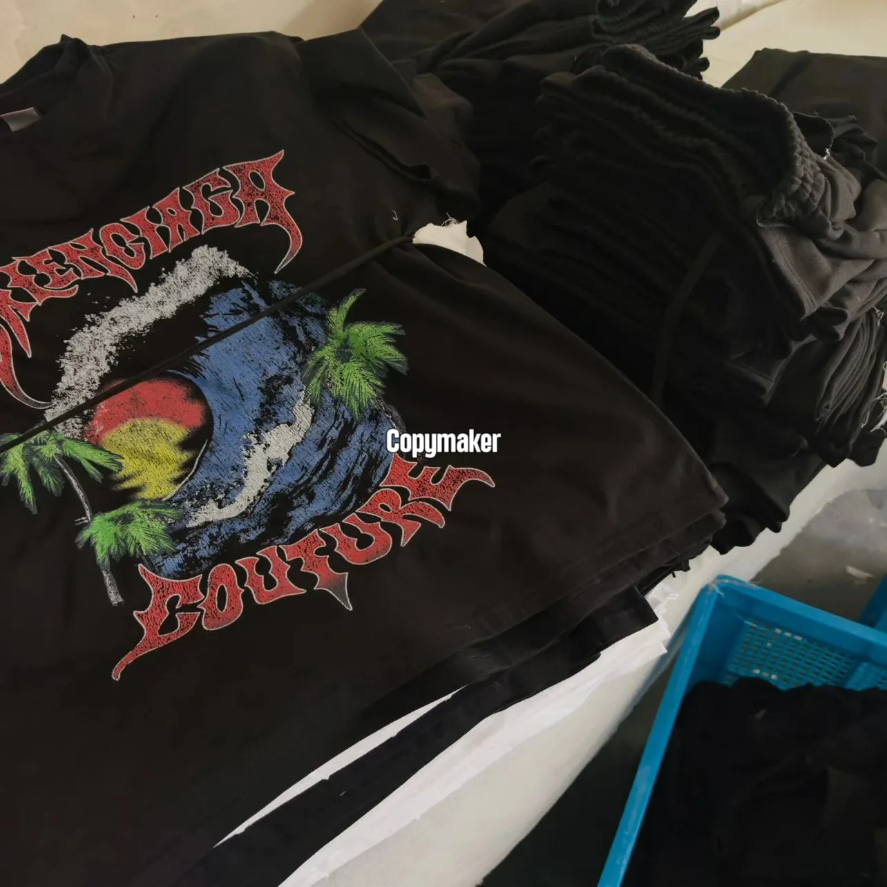 【618新品】巴黎 BLC 26SS Holiday系列 VINTAGE SURFER 短袖T恤 黑色/灰色