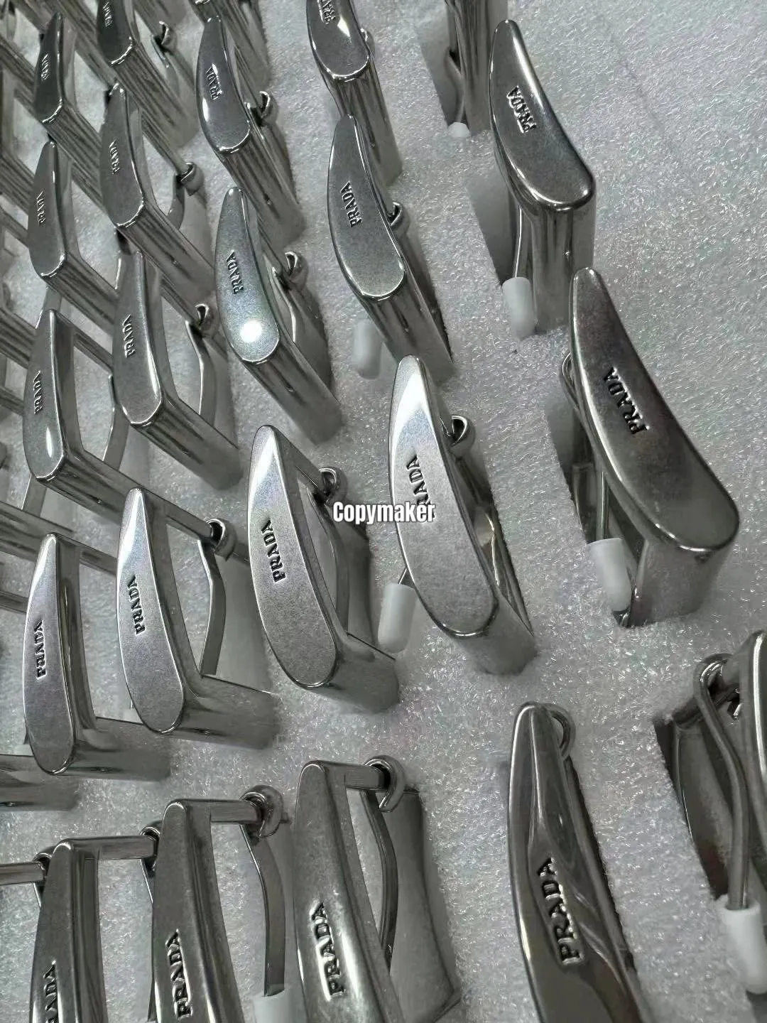 【現貨】【過驗】PRA 25FW 三角標 麂皮頭層牛皮 美拉德色系KF原廠三角牌皮帶腰帶