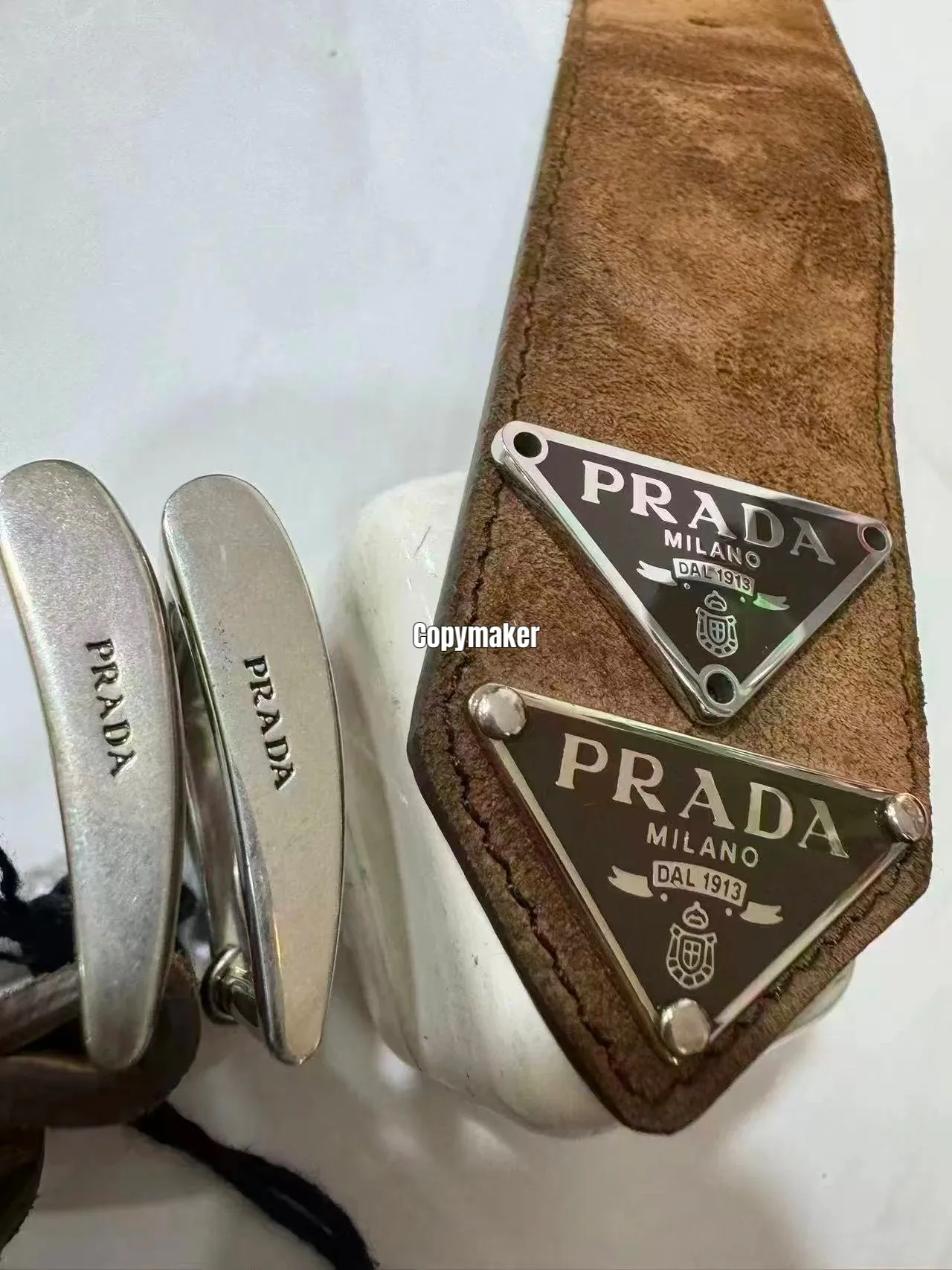 【現貨】【過驗】PRA 25FW 三角標 麂皮頭層牛皮 美拉德色系KF原廠三角牌皮帶腰帶
