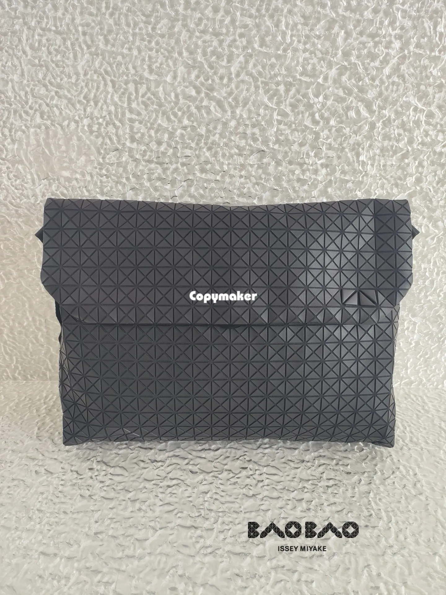 【預售】ISSEY M1YAKE 三宅 Kuro 郵差包單肩包側背包斜背包 黑色