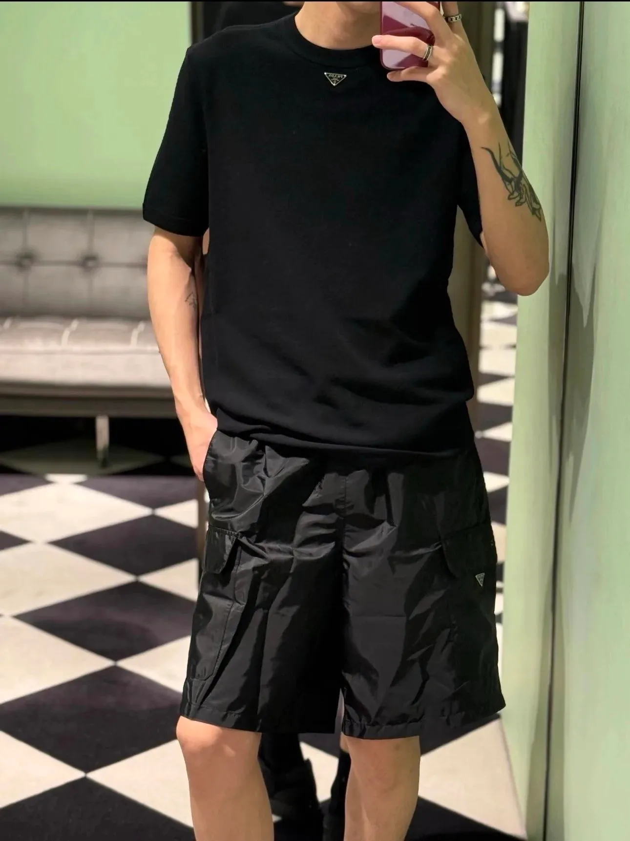 【預售】【過驗】【特價】PRA 26SS 華夫格面料 KF三角標鐵牌小logo 簡約素面 短袖T恤 黑色