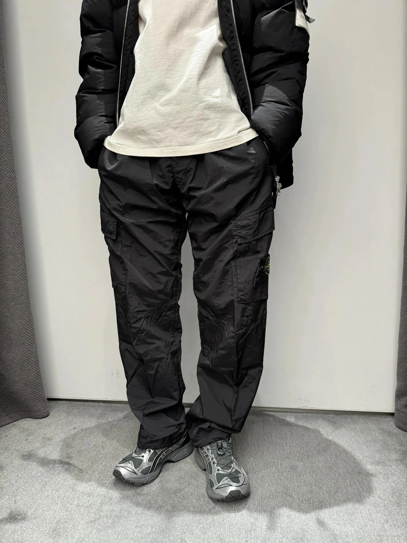 【預售】【過驗】STONE ISLAND 26SS 斜紋棉機能工裝褲長褲直筒 黑色