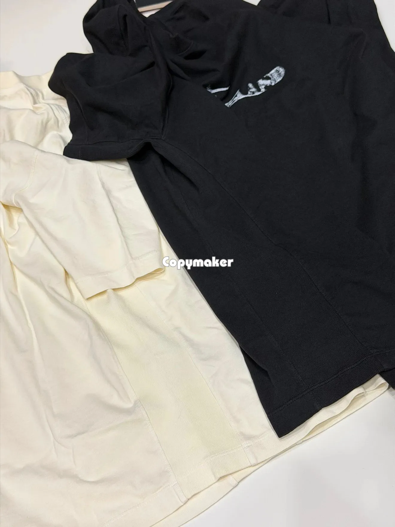 【預售】【過驗】STONE ISLAND 26SS 石頭島 馬年限定 模糊字母logo 短袖T恤短袖 黑色/米色