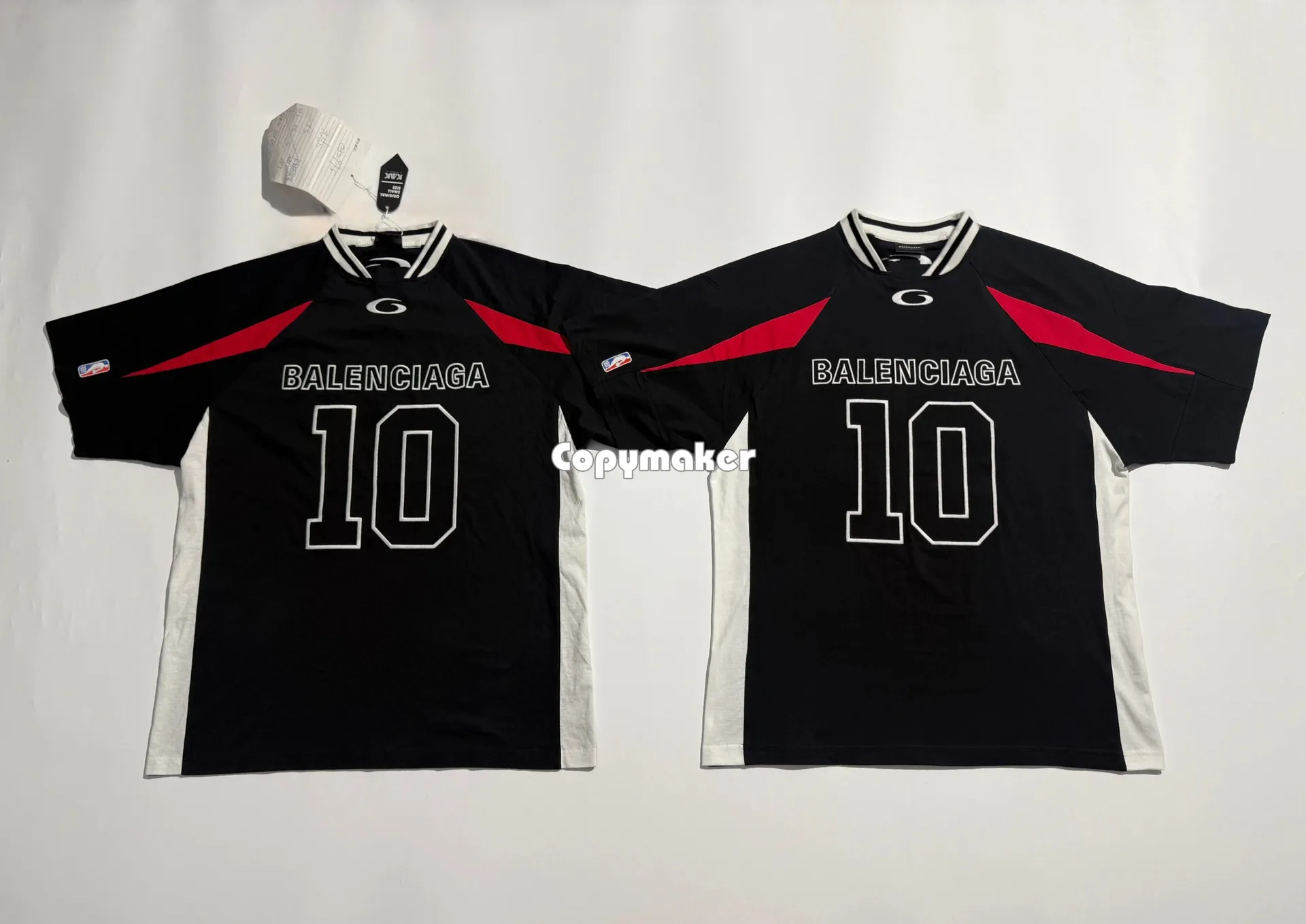【預售】【過驗】巴黎 BLC 26SS x NBA 聯名 拼接刺繡logo 短袖T恤足球衣 黑色