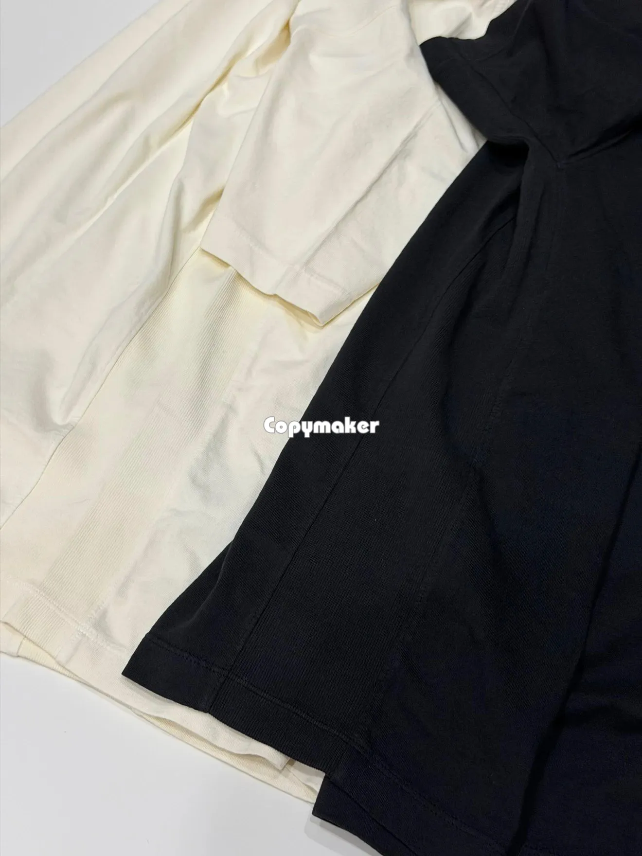 【預售】【過驗】STONE ISLAND 26SS 石頭島 馬年限定 模糊字母logo 短袖T恤短袖 黑色/米色