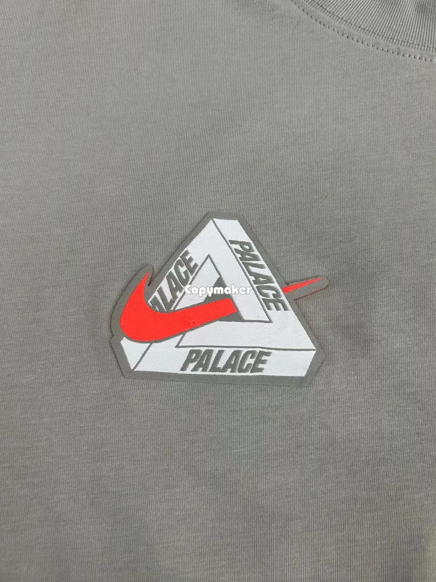 【預售】PALACE x NK x 英格蘭足球隊 26SS 三方聯名刺繡印花 後背大印花 短袖T恤