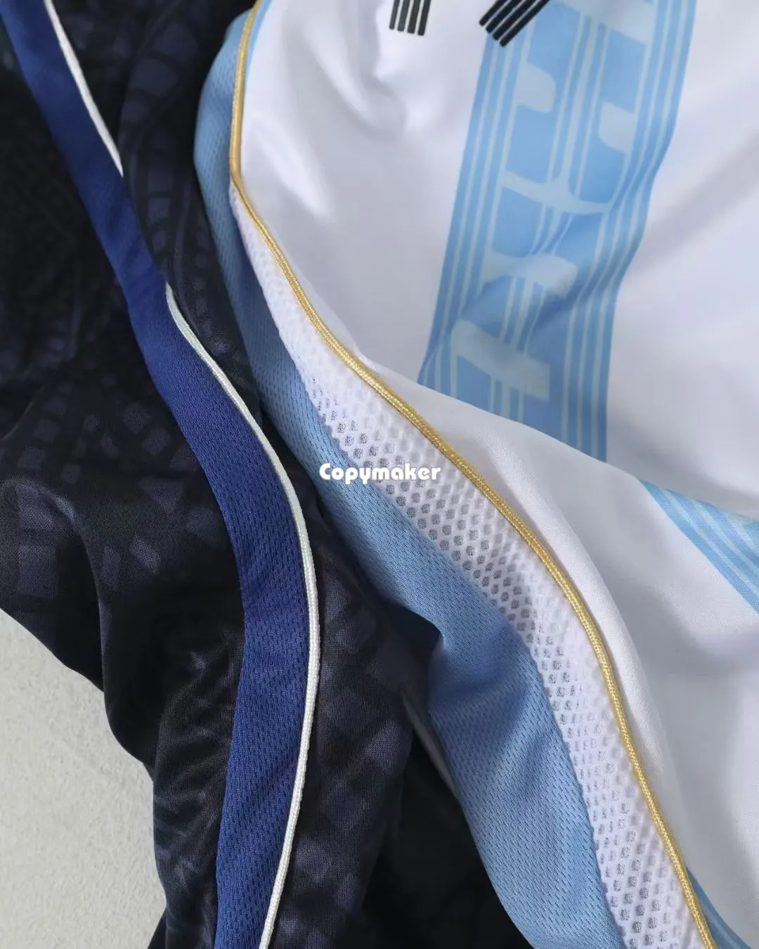 【預售】KITH x MESSI x AD  26SS 三方聯名 條紋印花球衣短袖T恤 二色