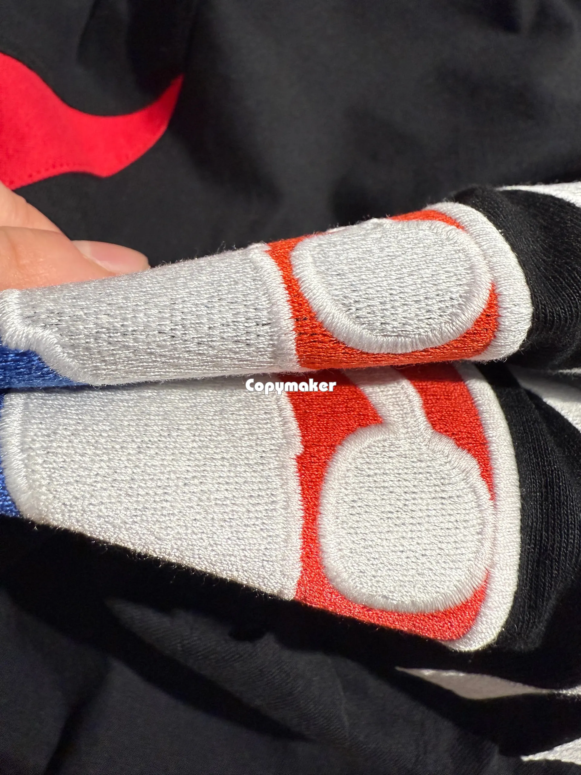 【預售】【過驗】巴黎 BLC 26SS x NBA 聯名 拼接刺繡logo 短袖T恤足球衣 黑色