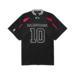 【預售】【過驗】巴黎 BLC 26SS x NBA 聯名 拼接刺繡logo 短袖T恤足球衣 黑色
