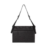 【預售】ISSEY M1YAKE 三宅 Kuro 郵差包單肩包側背包斜背包 黑色：圖片 2