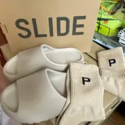 【現貨】YEEZY Slide “Pure” GZ5554 kanye west YZY 拖鞋 鞋子 休閒拖 踩屎感 暖沙黃 米白：圖片 5