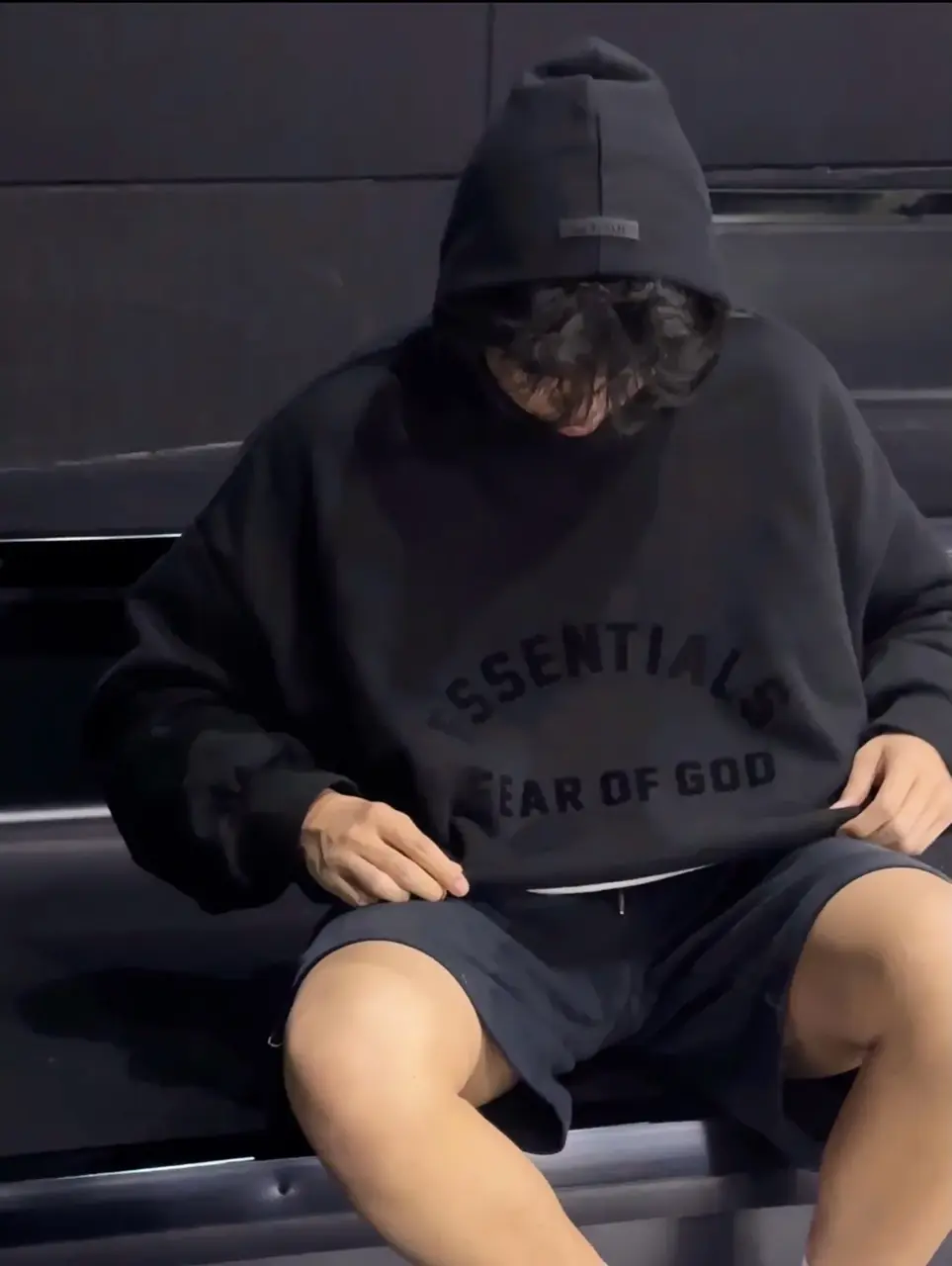 23SS FOG ESSENTIALS 副線膠標 帽T帽衫連帽衛衣 FEAR OF GOD 玄青黑 圓弧字母