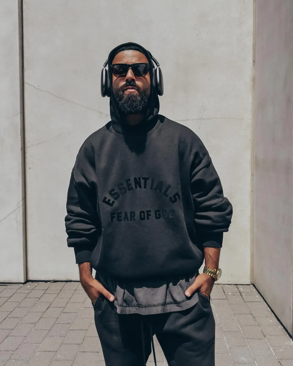 23SS FOG ESSENTIALS 副線膠標 帽T帽衫連帽衛衣 FEAR OF GOD 玄青黑 圓弧字母