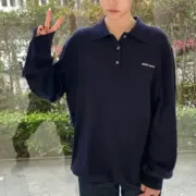 【現貨】M1U M1U 24FW 繆繆 刺繡字母logo 經典款 素色簡約 Polo衫長袖T恤 藏青色：圖片 4