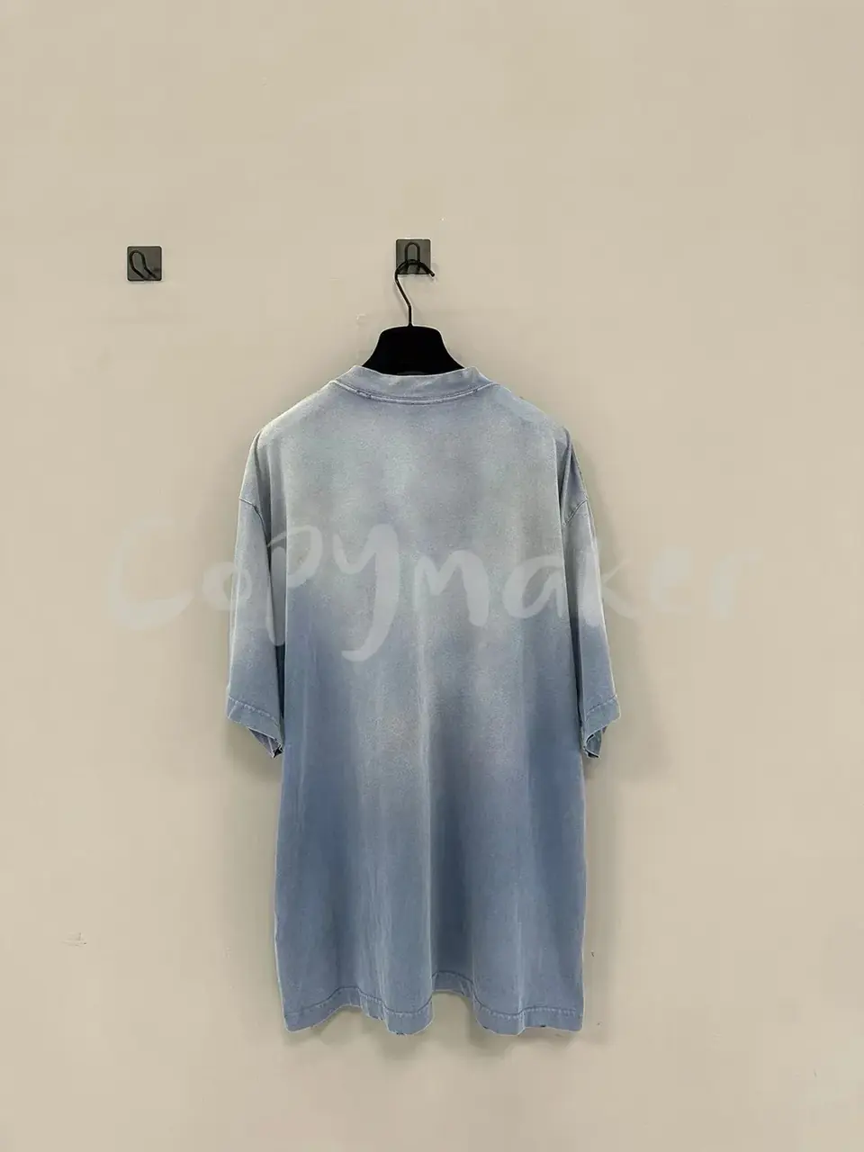 巴黎 BLC 23SS Be kind 補丁刺繡做舊破壞 logo字母 水洗 短袖T恤 天空藍