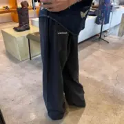 【現貨】【雙11福利】Acne Studios 25SS 後口袋發泡印花 小標logo 長褲棉褲休閒褲 baggy版型 黑色：圖片 4