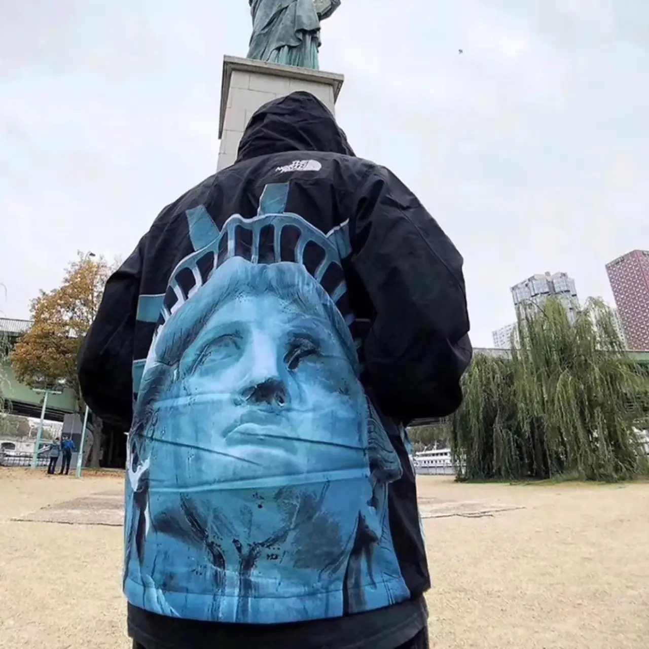 SUP x TNF 19FW 聯名 Statue of Liberty 自由女神 衝鋒衣風衣外套