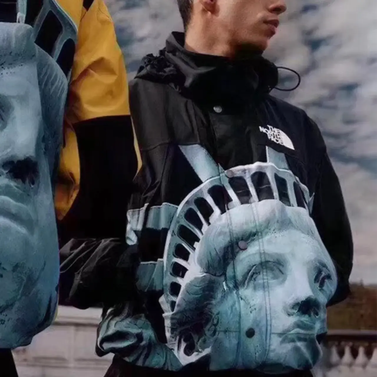 SUP x TNF 19FW 聯名 Statue of Liberty 自由女神 衝鋒衣風衣外套