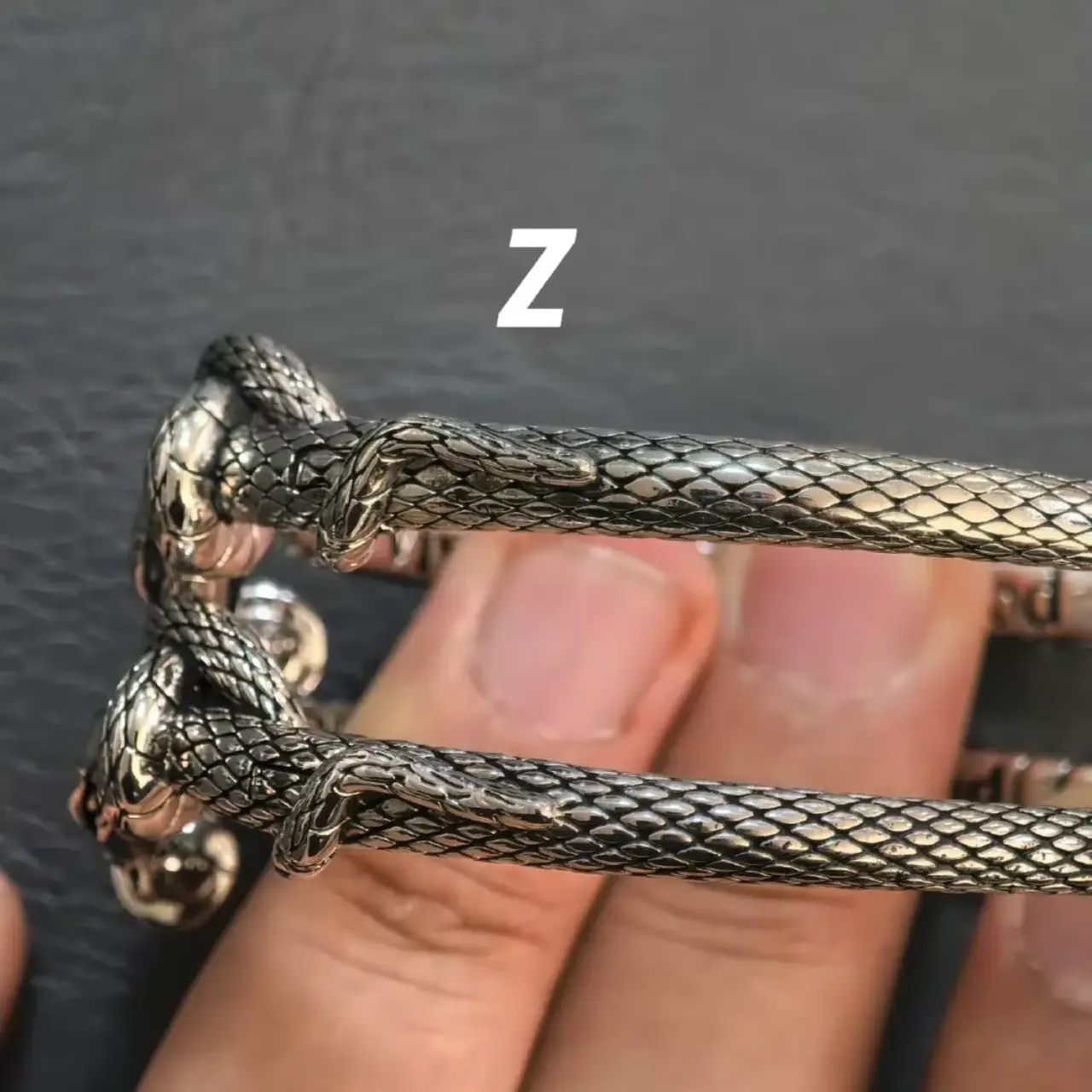 【現貨】【過驗】Viv1enne Westwood ALBANE BRACELET 蛇年限定 黃銅靈蛇手鍊手環