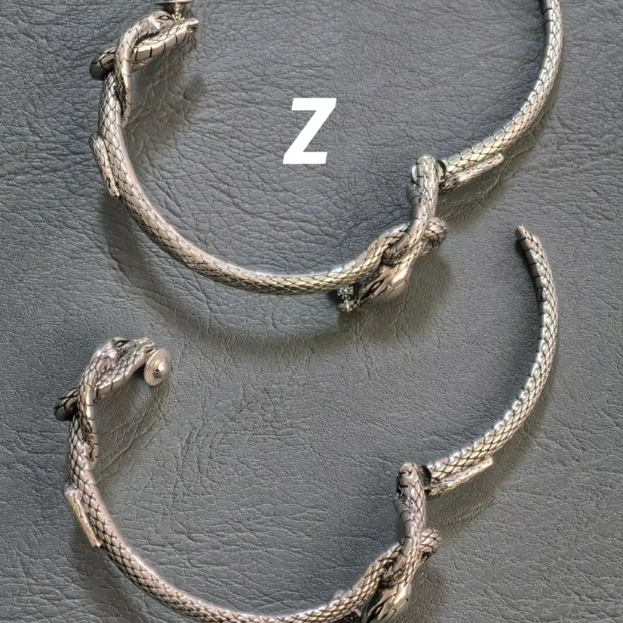 【現貨】【過驗】Viv1enne Westwood ALBANE BRACELET 蛇年限定 黃銅靈蛇手鍊手環