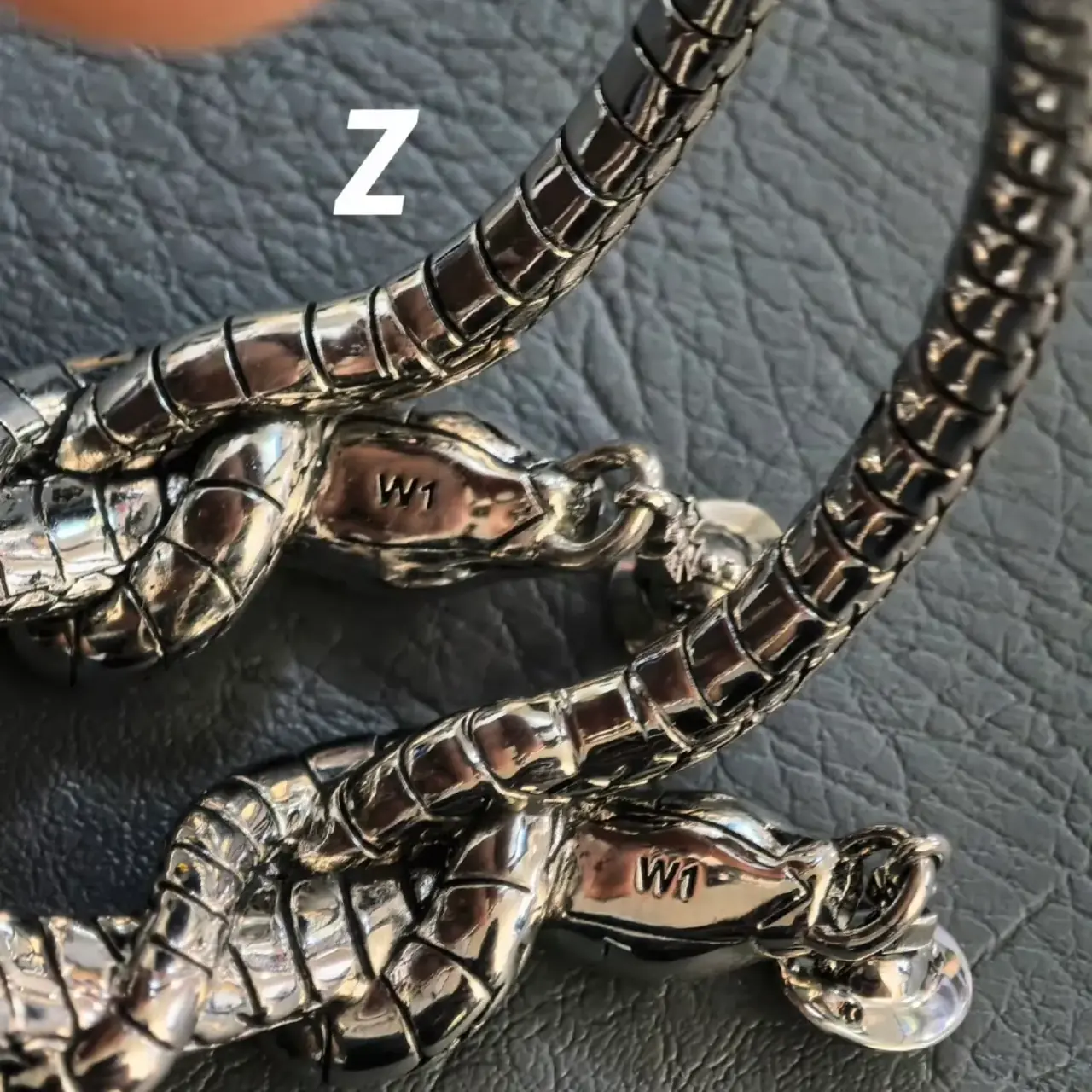 【現貨】【過驗】Viv1enne Westwood ALBANE BRACELET 蛇年限定 黃銅靈蛇手鍊手環