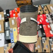 【預售】Travis Scott x Air Jordan 1 High OG TS SP 高筒 倒鉤 初代 AJ1：圖片 8