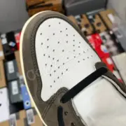 【預售】Travis Scott x Air Jordan 1 High OG TS SP 高筒 倒鉤 初代 AJ1：圖片 11