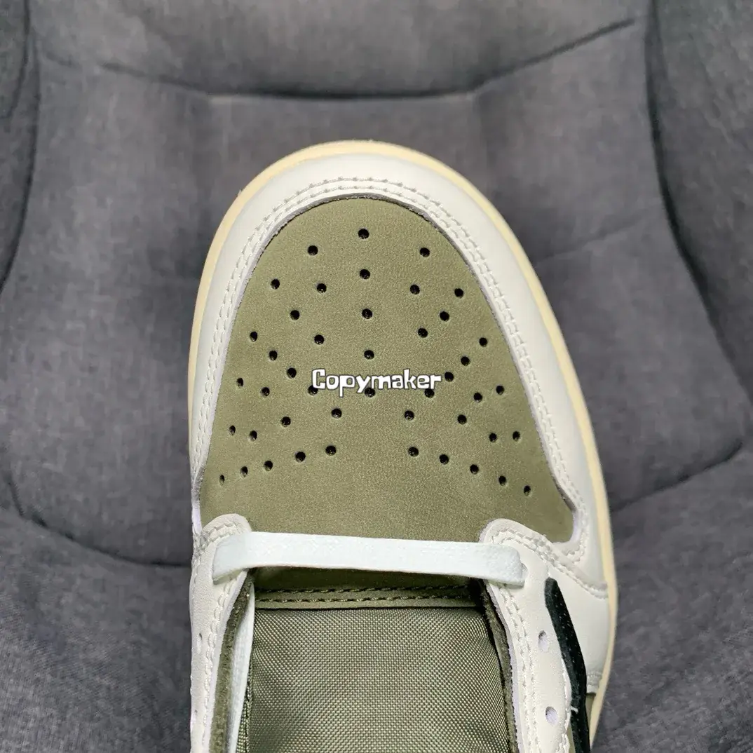 【預售】Travis Scott x Air Jordan 1 Low OG “Olive” 聯名 反轉橄欖綠 倒鉤8.0 AJ1
