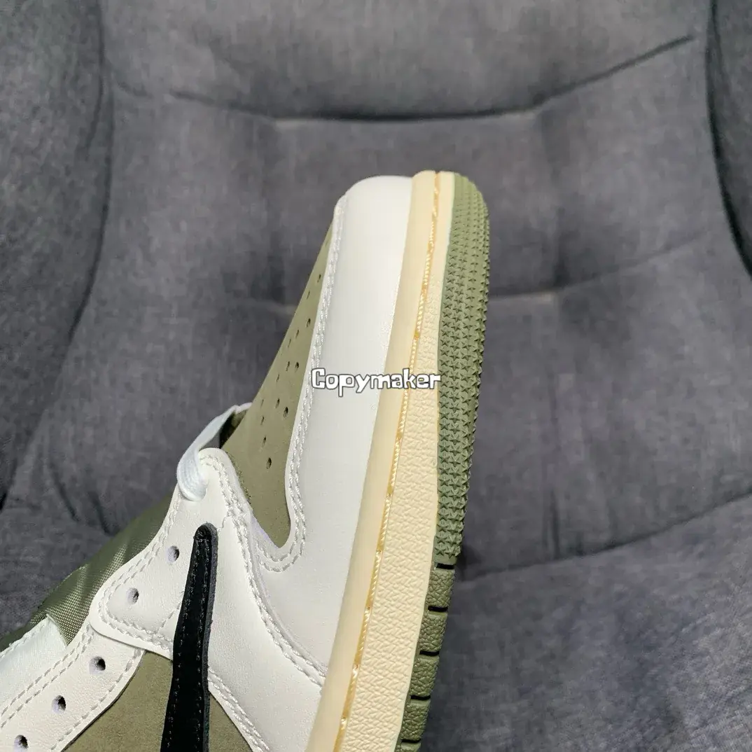 【預售】Travis Scott x Air Jordan 1 Low OG “Olive” 聯名 反轉橄欖綠 倒鉤8.0 AJ1