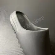 【現貨】YEEZY Slide “Onyx” HQ6448 kanye west YZY 拖鞋 鞋子 休閒拖 踩屎感 黑瑪瑙 黑色：圖片 5