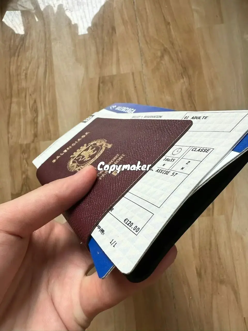 巴黎 BLC 24SS Passport 錢包長夾零錢包皮夾護照套護照夾卡套 牛皮 紅棕色