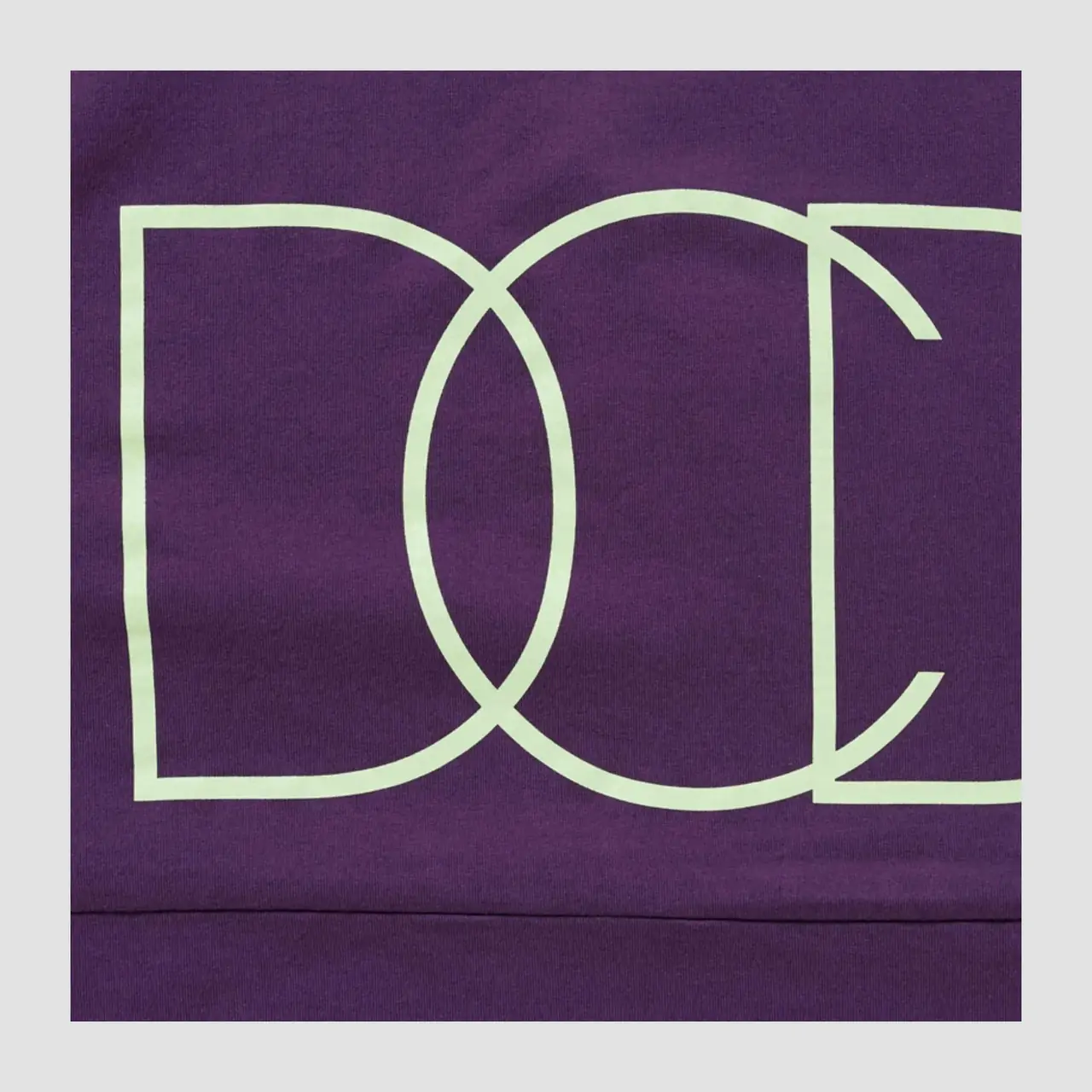 【預售】DESCENTDANT 25SS PORT SWITCHING 背後大字母 拼接 短袖T恤 三色 DCDT