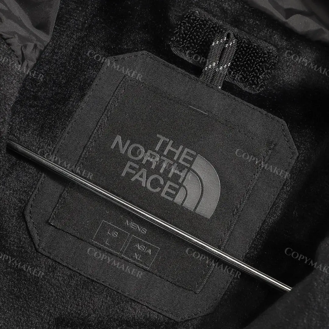 TNF x INVINCIBLE 19FW 聯名 Printed Mountain Jacket 雪山營地衝鋒衣 風衣外套