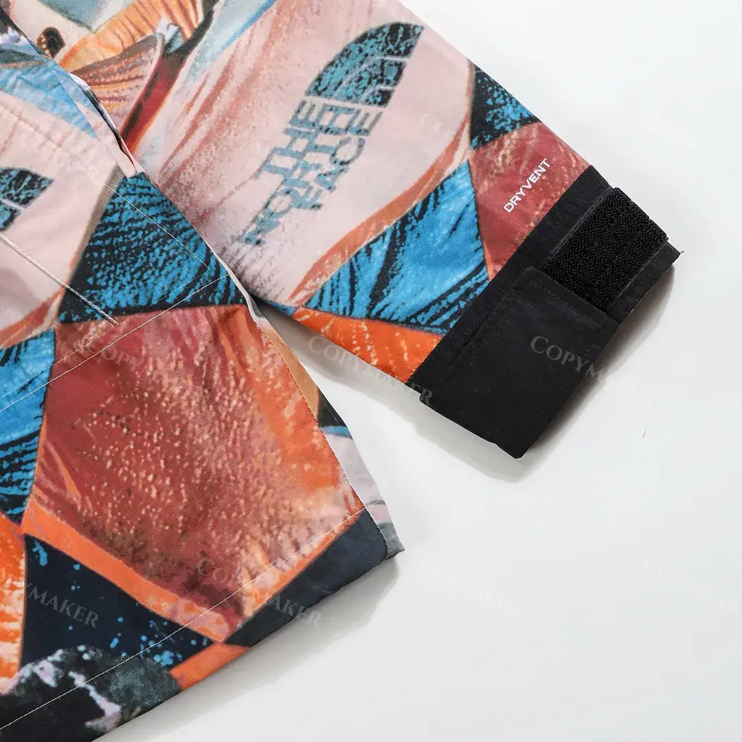 TNF x INVINCIBLE 19FW 聯名 Printed Mountain Jacket 雪山營地衝鋒衣 風衣外套