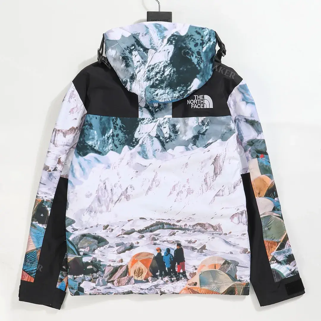 TNF x INVINCIBLE 19FW 聯名 Printed Mountain Jacket 雪山營地衝鋒衣 風衣外套