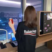 巴黎 BLC 21FW Political Campaign 可樂刺繡 波浪 短袖T恤 黑色：圖片 7