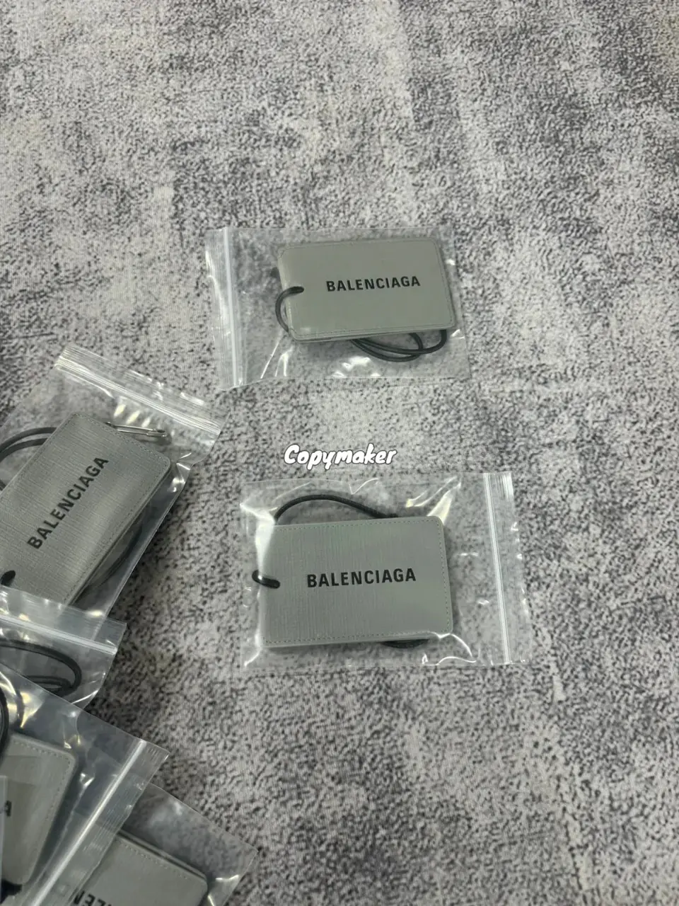 【現貨】【過驗】巴黎 BLC 24FW 吊牌樣式 別針 卡套卡包證件套 頭層牛皮