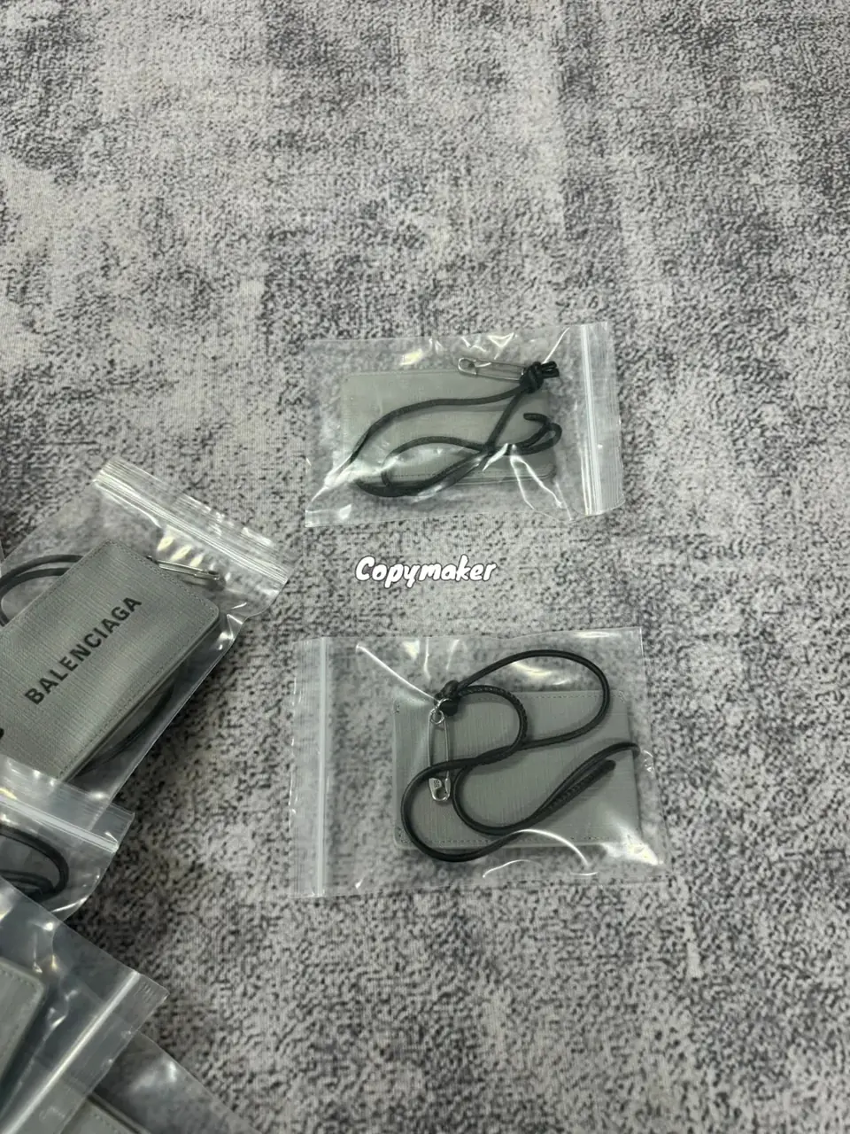 【現貨】【過驗】巴黎 BLC 24FW 吊牌樣式 別針 卡套卡包證件套 頭層牛皮