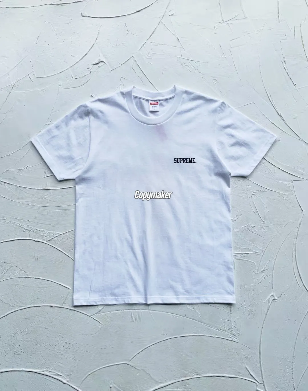 【預售】Sup FW25 WEEK17 Dash Snow Tee 正面小logo後背人物圖像短袖T恤 黑/白