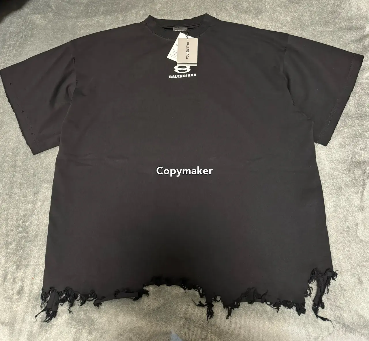 巴黎 BLC 24SS 水洗糜爛流蘇下擺破壞 雙環刺繡logo 短袖T恤 小領口BOXY短寬版型