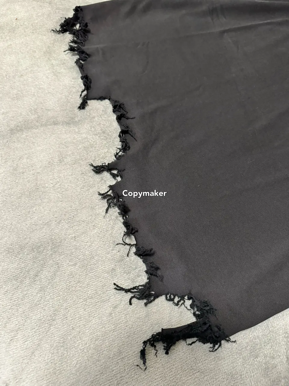 巴黎 BLC 24SS 水洗糜爛流蘇下擺破壞 雙環刺繡logo 短袖T恤 小領口BOXY短寬版型