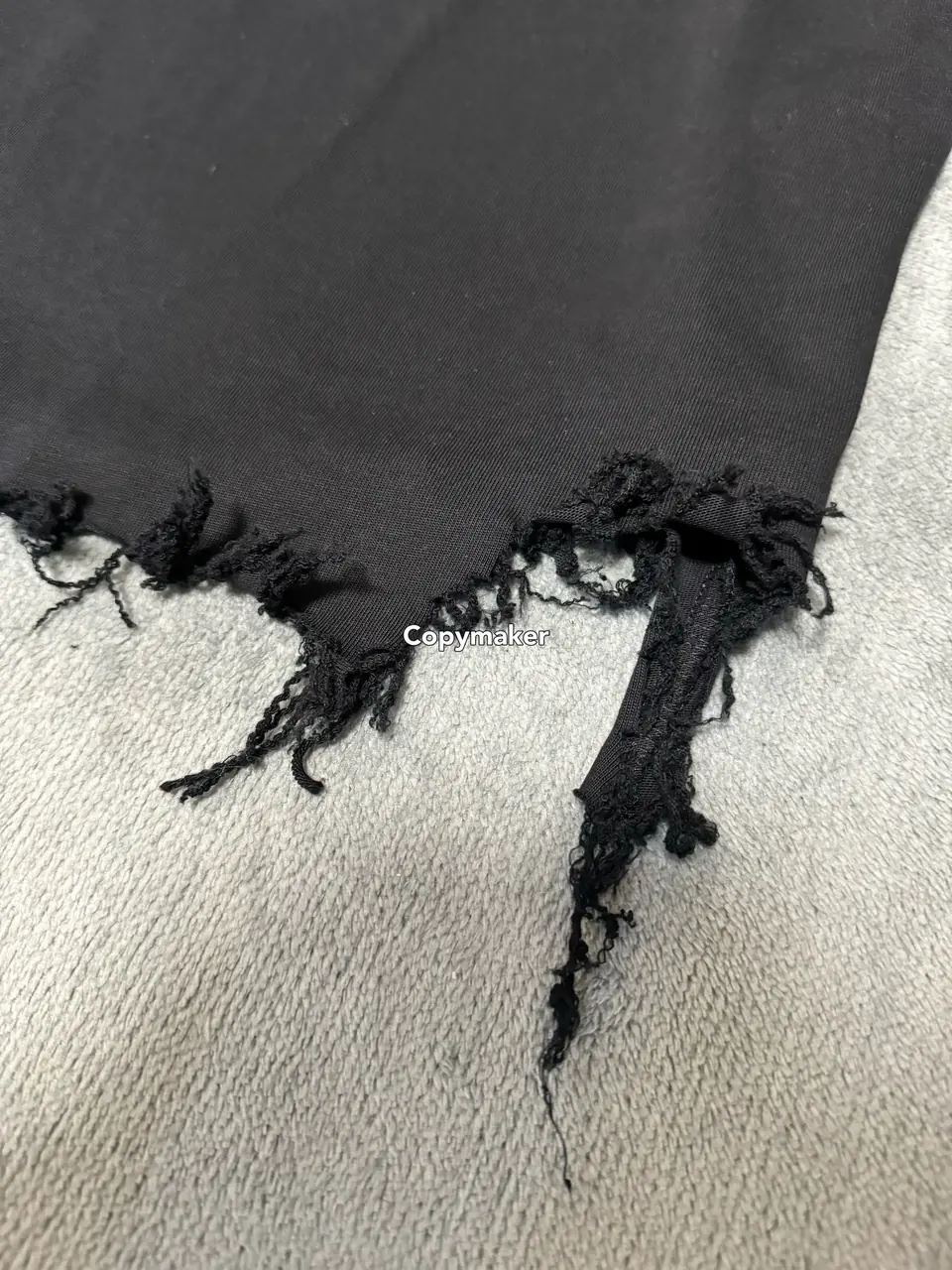 巴黎 BLC 24SS 水洗糜爛流蘇下擺破壞 雙環刺繡logo 短袖T恤 小領口BOXY短寬版型