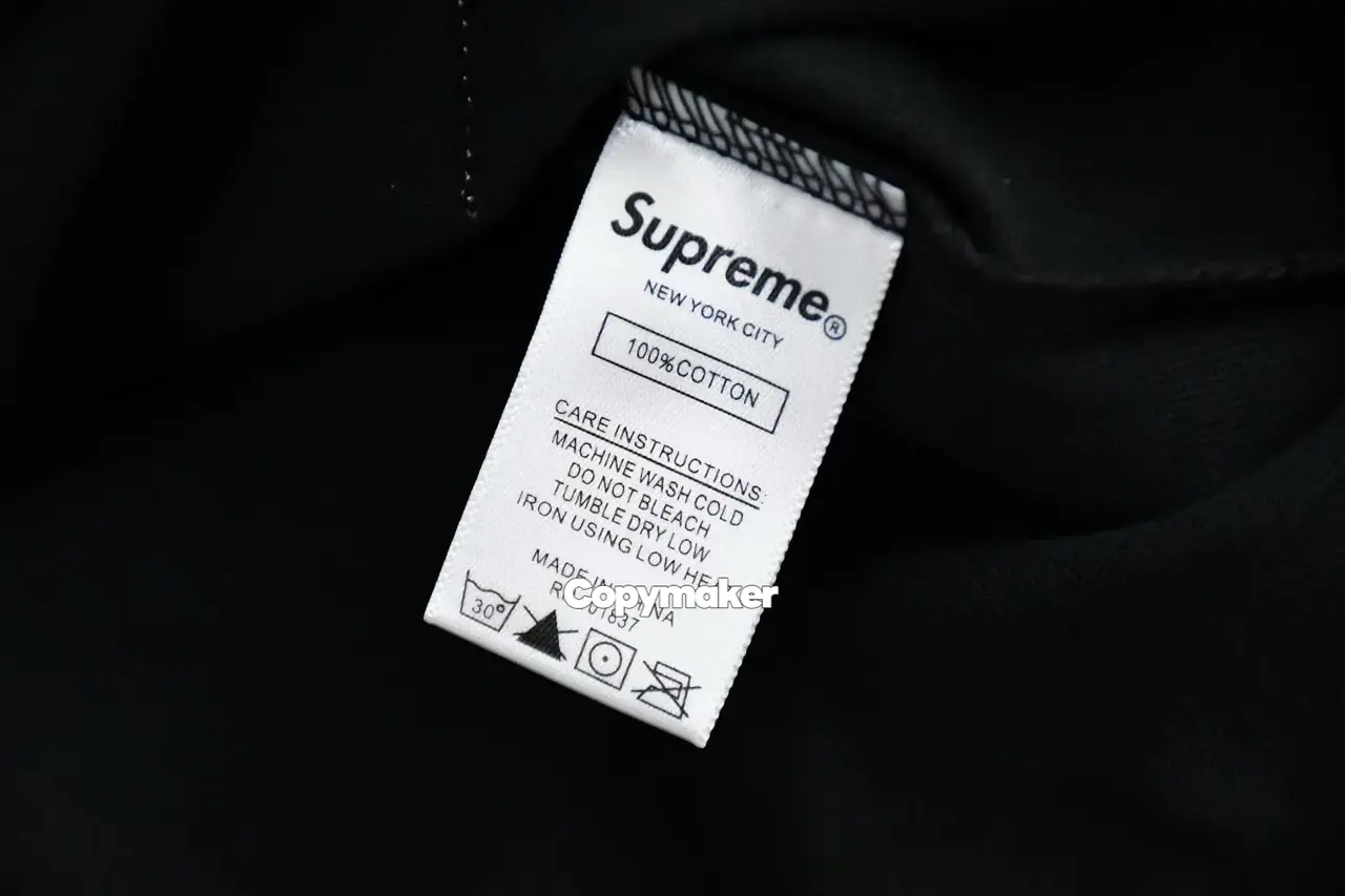 【預售】 SUP 24FW Small Tee 小標刺繡logo 簡約素色 長袖T恤薄衛衣 黑色/白色