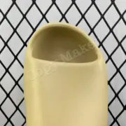 【現貨】YEEZY Slide “Sand” FW6344 kanye west YZY 拖鞋 鞋子 休閒拖 踩屎感 沙色：圖片 7