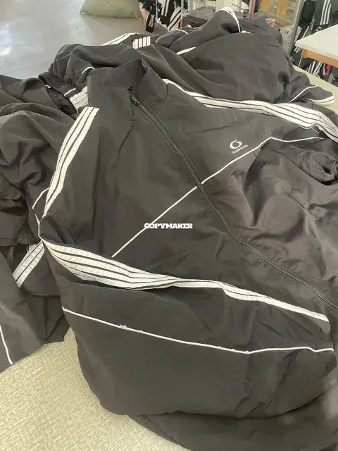 【預售】巴黎 BLC 25FW Tracksuit Loop 循環刺繡 單環 雙頭拉鍊衝鋒衣夾克外套風衣 寬鬆版型