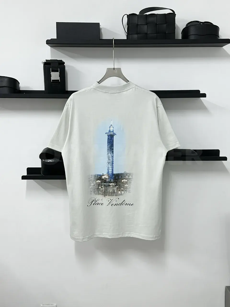 【現貨】巴黎 BLC x VOGUE 聯名 24SS 正面LOGO印花 背面燈塔 短袖T恤