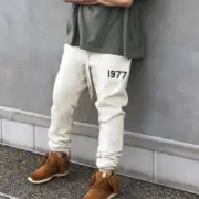 22SS FOG ESSENTIALS 1977 字母 縮口褲 長褲 2022 FEAR OF GOD：圖片 5
