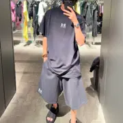 巴黎 BLC x UA 聯名 25SS 秀款 刺繡logo 簡約素色 短袖T恤 安德瑪：圖片 7